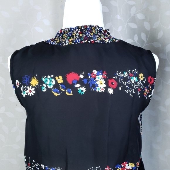 Derek Lam 100% Silk Dark Floral Tassel Sleeveless Blouse 10 Crosby Black Red 4 - Picture 9 of 15